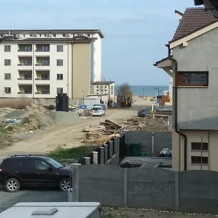 Studio 34 M2 Si 9 M 2 Balcon Pe Plaja In 150 Distanta De Plaja * Năvodari
